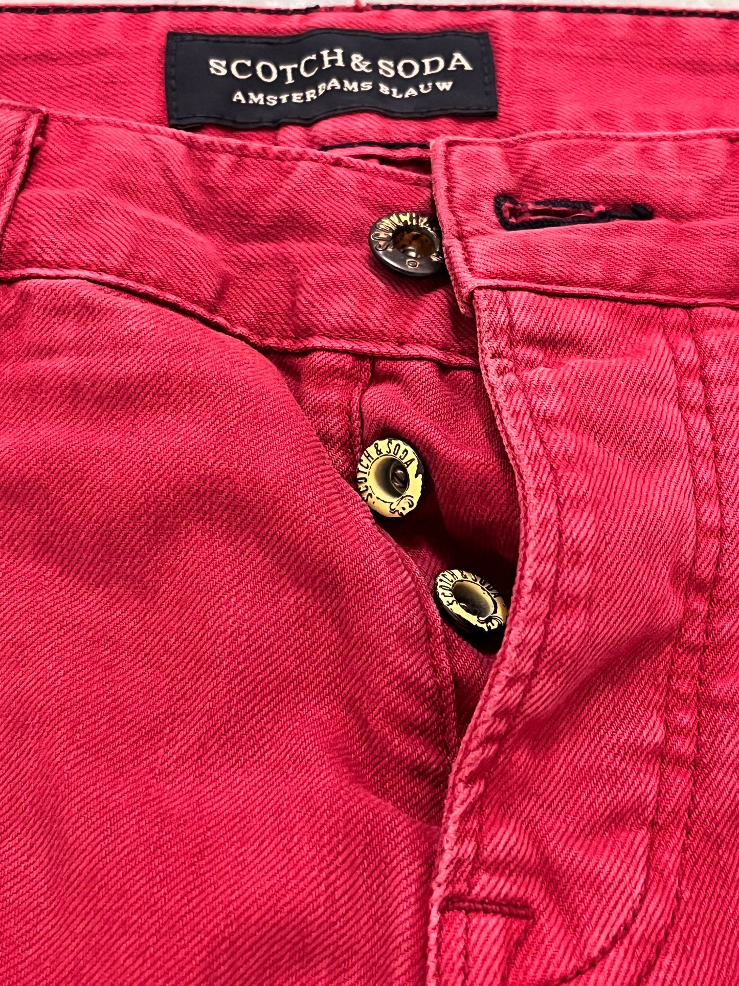 NEW GIRL: Winston Bishop's Scotch and Soda Red Denim Jeans (30)