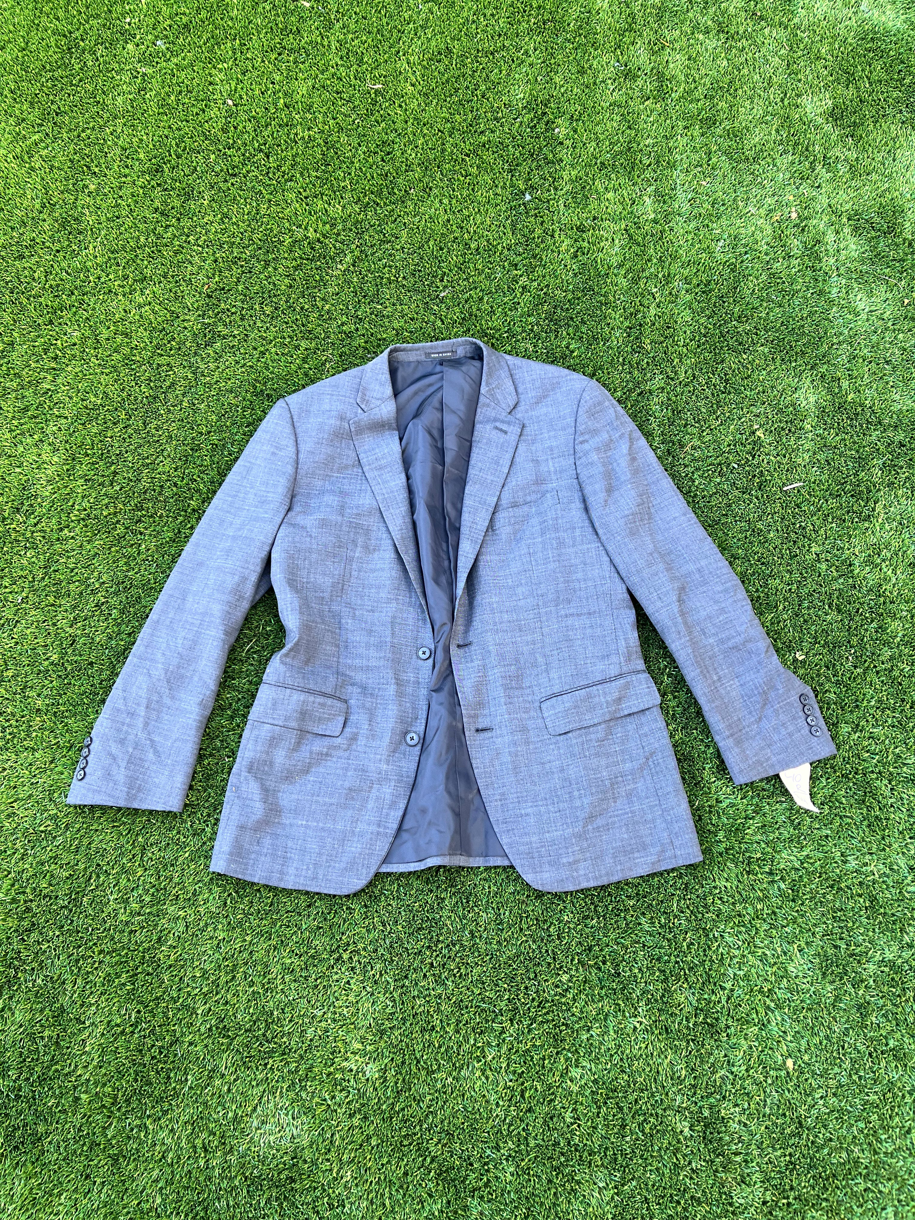 Slim-Fit Unstructured Linen Suit Jacket