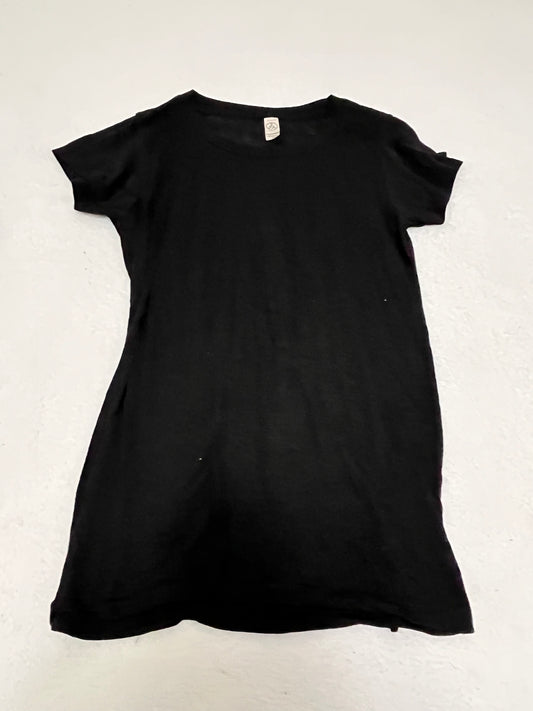 NEW GIRL: CeCe Alternative Black T-Shirt (M)