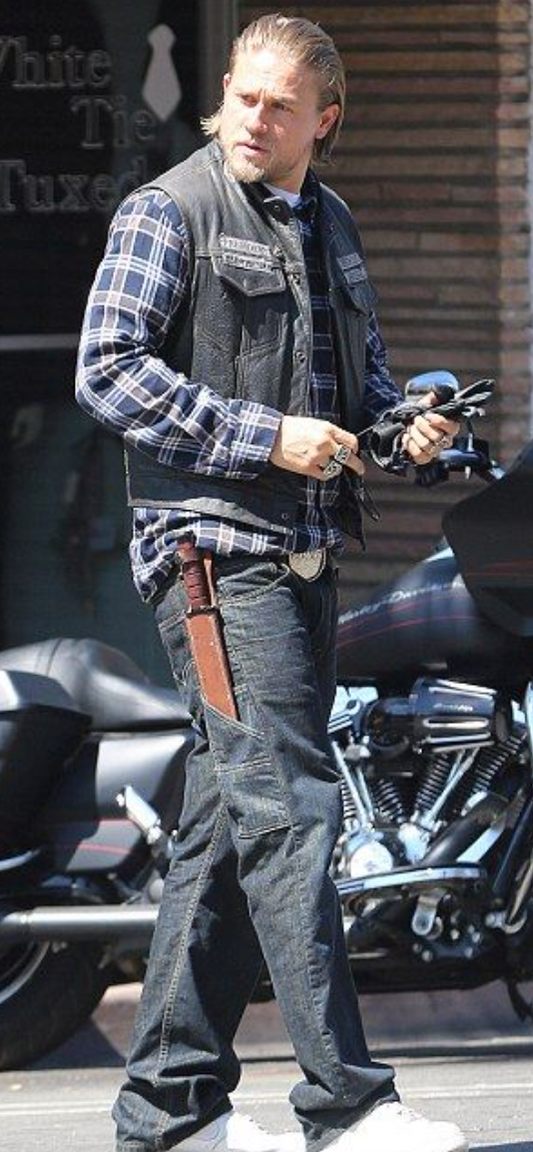 Sons Of Anarchy: Jackson Teller's HERO Ka-Bar USMC Knife Prop (4 of 5)