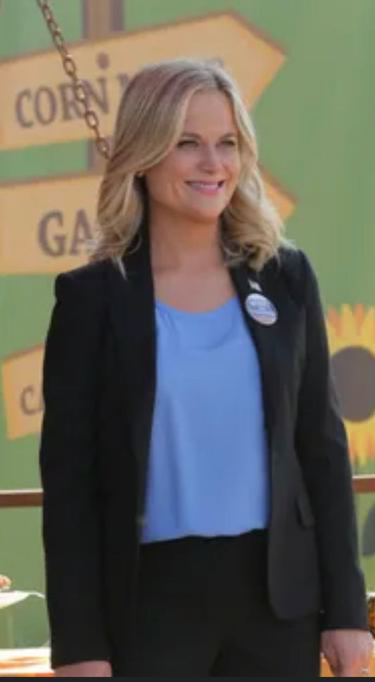 Parks and Recreation: Leslie Knope’s  Black Pants (4)