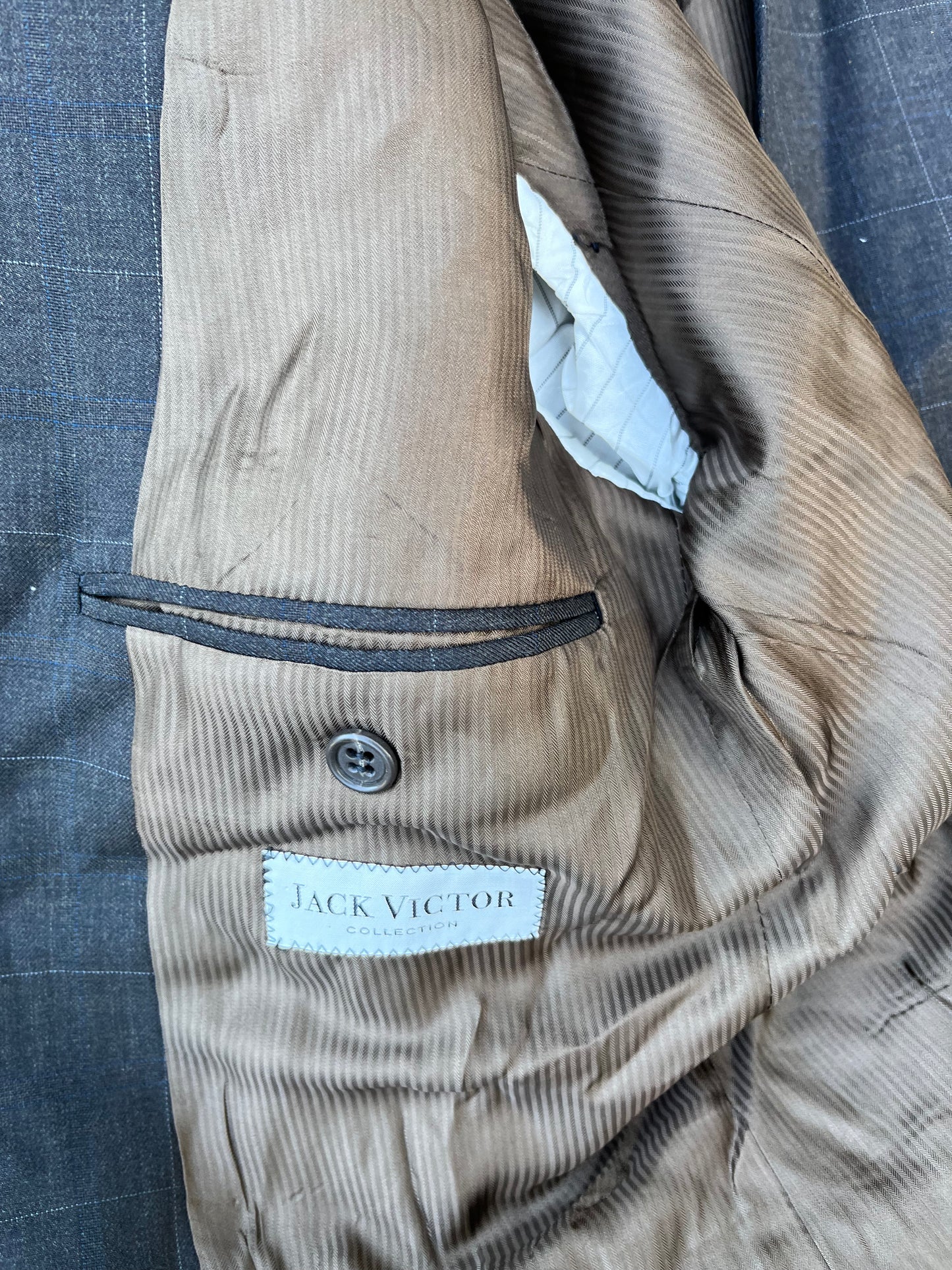 NEW GIRL: Nick Miller's Jack Victor Sport Coat (40)