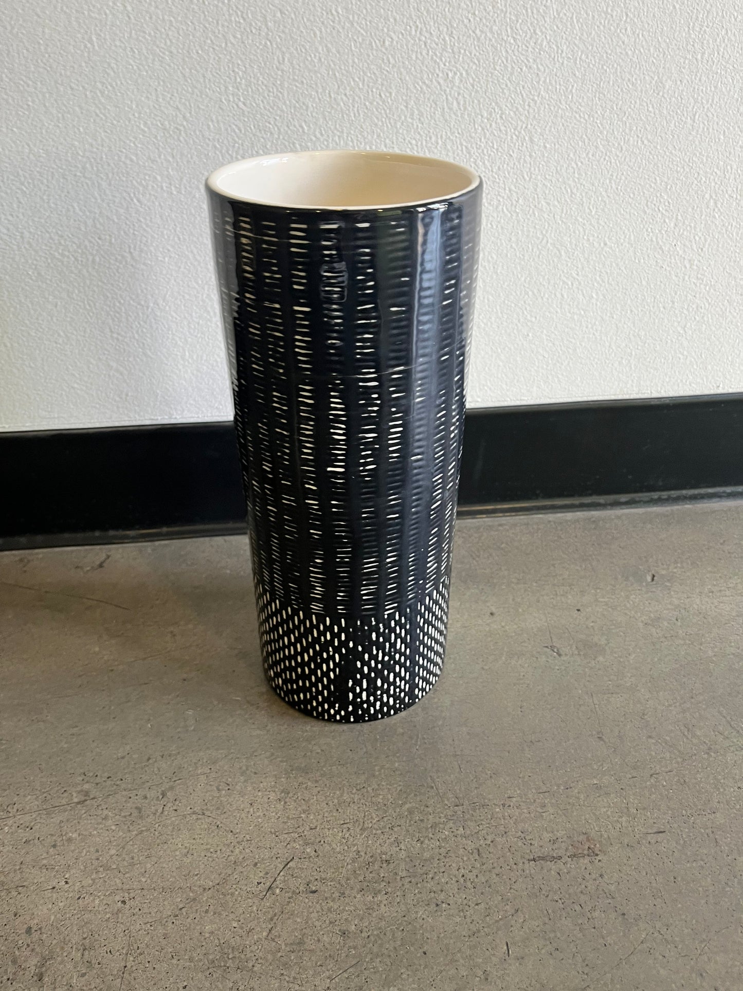 Silicon Valley: Monica's CB2 Vase