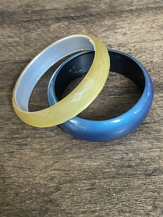 New Girl: Cece's Yellow and Blue Bracelets
