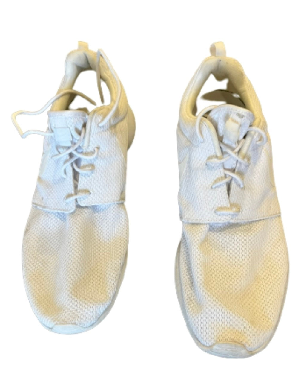 BALLERS: Vernon's White Nike Roche Sneakers
