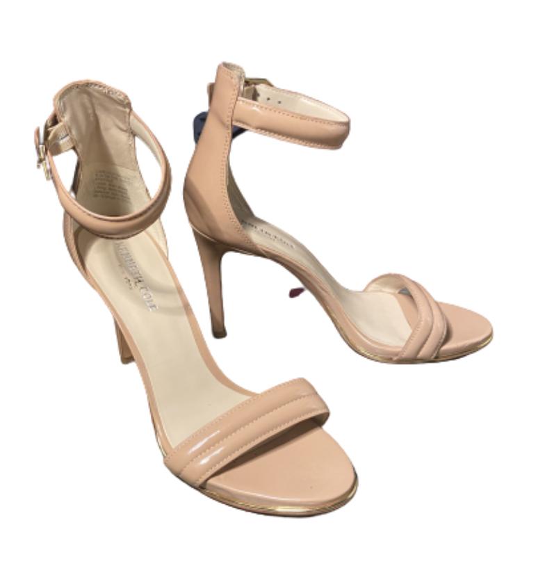 SILICON VALLEY: Monica's Nude Kenneth Cole Heels