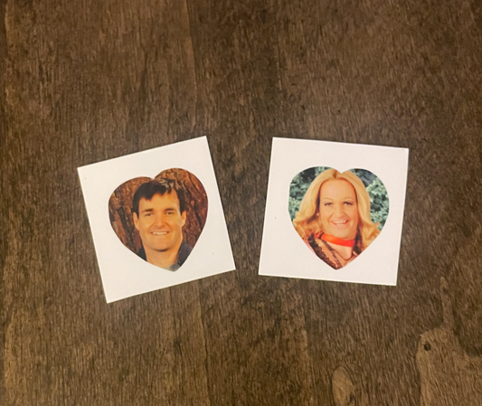 30 Rock: Paul's Locket Pictures of Him and Him as Jenna