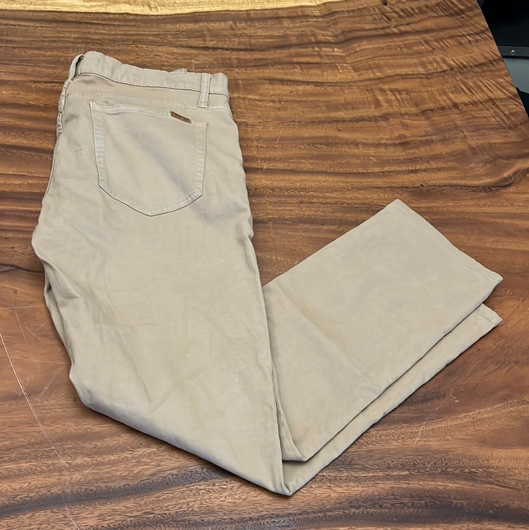 BALLERS: Joe’s Episode Used JOE’S Tan Pants (34)