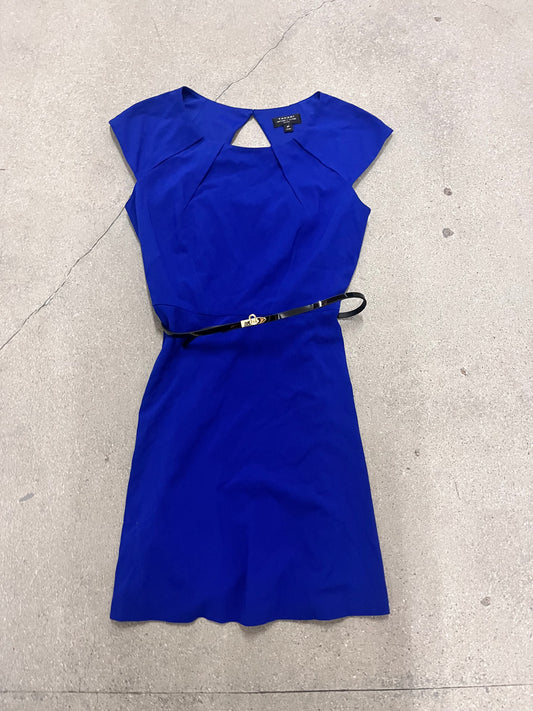 Mindy Project: Mindy’s TAHARI Blue Dress and Belt (8)