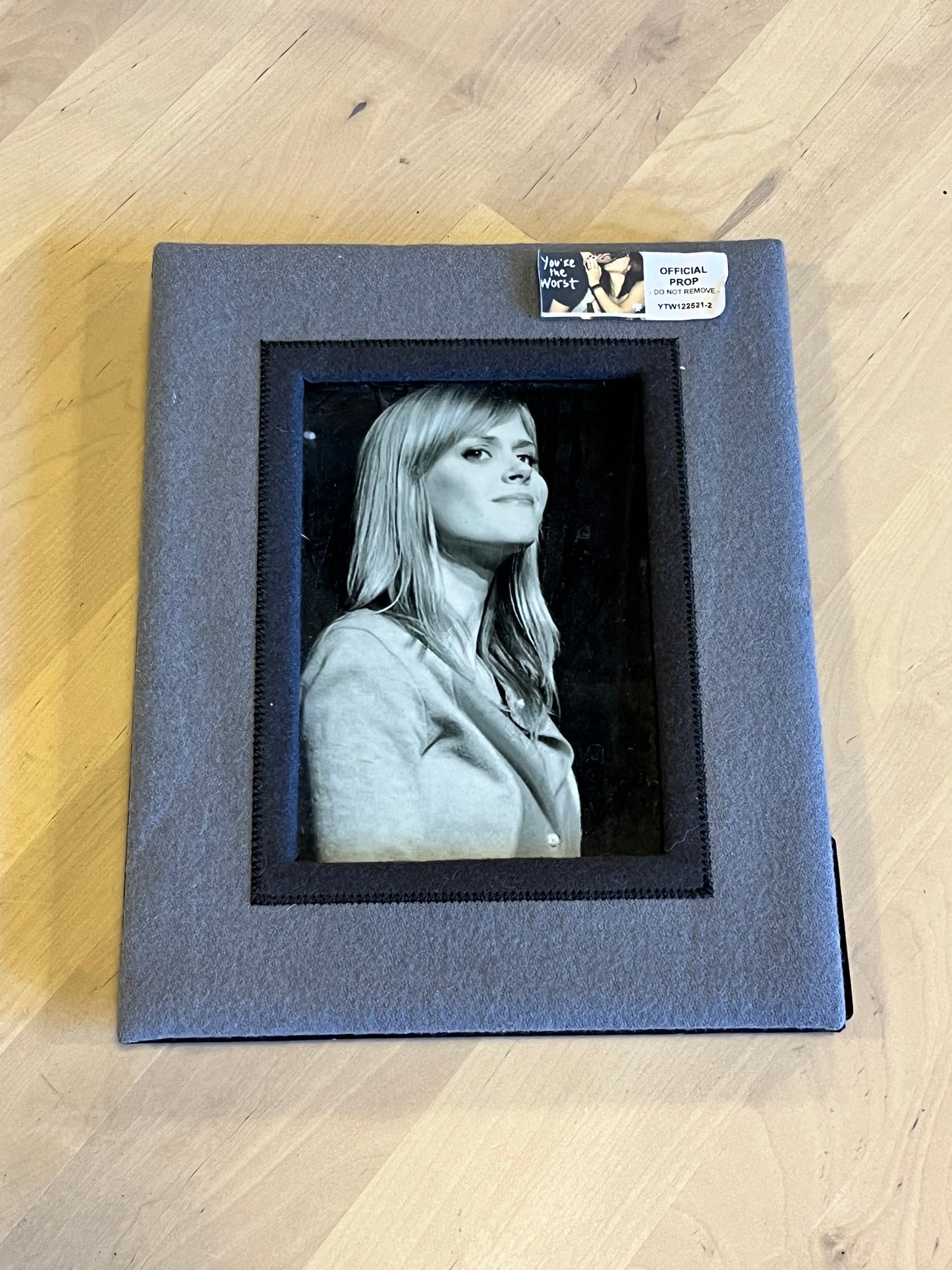 YOU'RE THE WORST: Lindsey’s Framed Wedding Picture