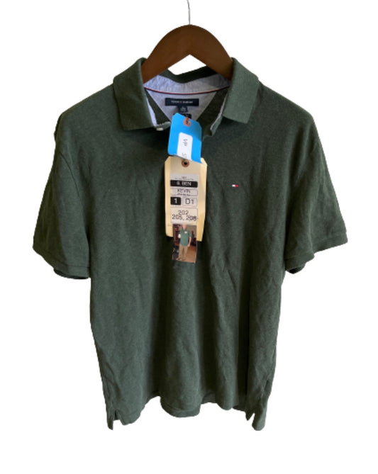 VEEP: Ben Cafferty's Ep 702 Short Sleeve Tommy Hilfiger green Shirt and Show Tag