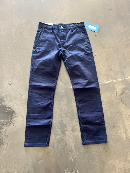 SHADES OF BLUE: Stahl's Blue LEVI’S 501 Jeans (30)